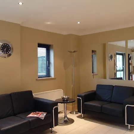 Destiny Student - Apartment