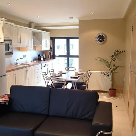 Destiny Student - Apartamento *